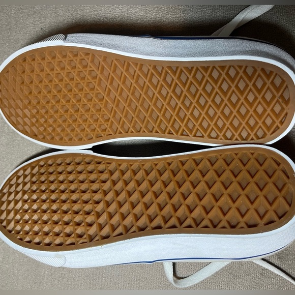 Authentic Vans Shoes Off White / Cream Colour Men’s / Women’s Size 7.5 M / 9 W - Picture 14 of 15